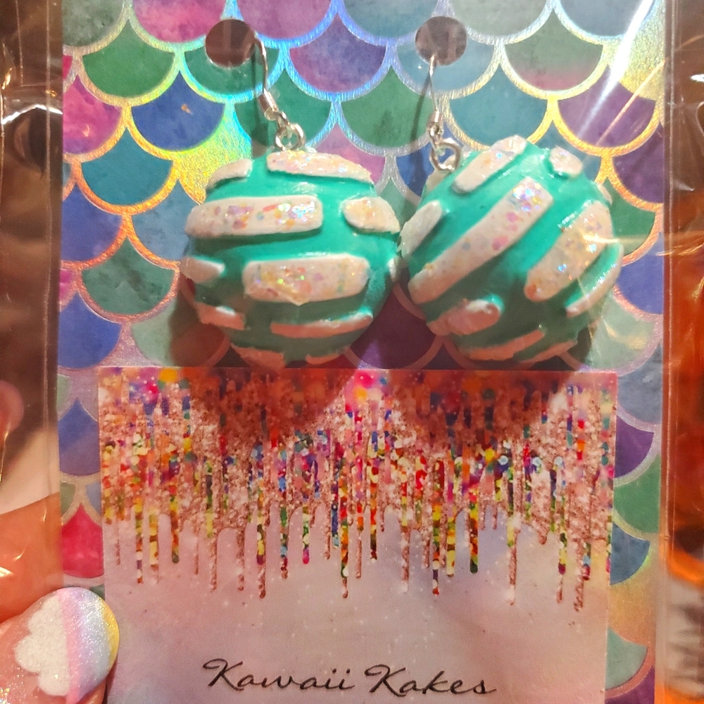 Mermaid turquoise concha glitter earrings